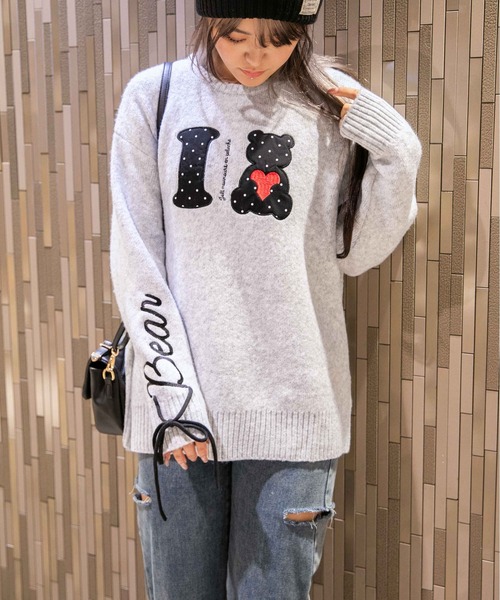 GORGE（ゴージ）の「《I?Bear×袖ロゴ》ふわもちニットトップス 冬◎（ニット/セーター・レディース・ピンク/グレー/アイボリー・F）」の6枚目の写真