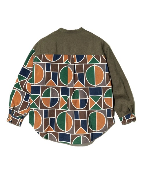 CUBE SUGAR（キューブシュガー）の「CUBE SUGAR/キューブシュガー　シャツコール 総柄プリント 切替 バンドカラーシャツ（シャツ/ブラウス・レディース・ベージュ/カーキ・FREE）」の12枚目の写真