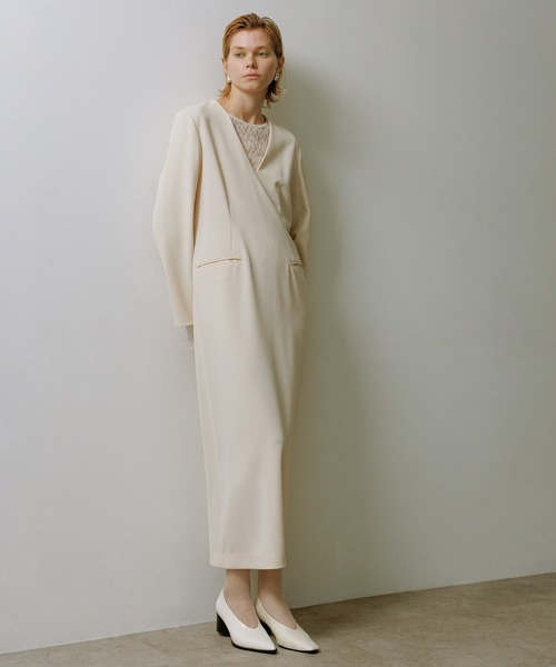 ADAM ET ROPE'（アダムエロペ）の「ポインテッドトゥパンプス（パンプス・レディース・オフホワイト/ブラック・23/23.5/24/24.5）」の4枚目の写真