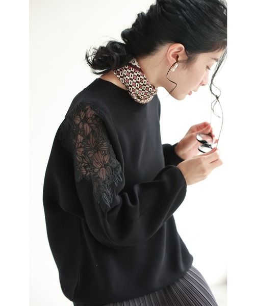 cawaii（カワイイ）の「「最高の普段着」肩レースニット トレーナー（ニット/セーター・レディース・アイボリー/ブラック・FREE）」の4枚目の写真