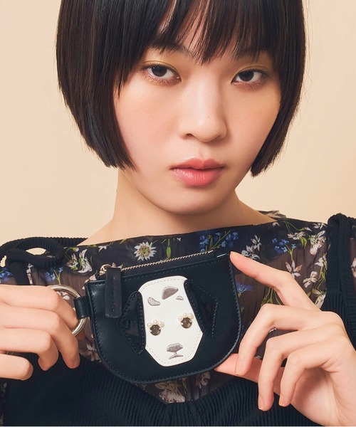 Casselini（キャセリーニ）の「Casselini(キャセリーニ)モチーフコインケース（コインケース・レディース・ブルー/ブラック/ピンク/シルバー・FREE）」の2枚目の写真