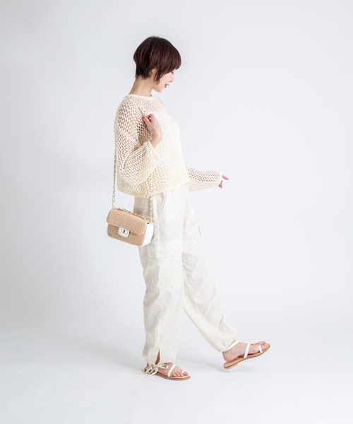 Rivel(リヴェル)の「【L’ ANGOLO DEL CUOIO/ランゴロデルクオイオ】トングサンダル レザーサンダル フラットサンダル(サンダル・レディース・ブラック/シルバー/ホワイト・39/37/36/38)」の4枚目の写真