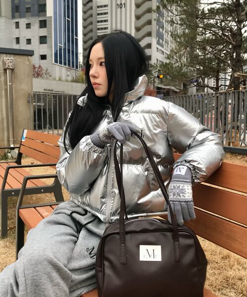 MUCENT(ムセント)の「ティーブレザーショルダーバッグ 男女共用 (2カラー)(ショルダーバッグ・レディース・ブラック/ダークブラウン・FREE)」の4枚目の写真
