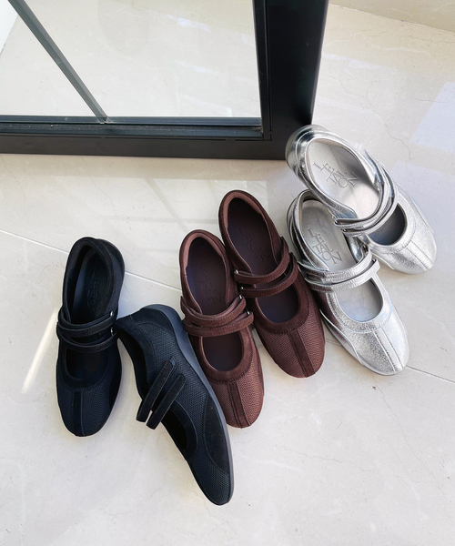 LE TALON（ルタロン）の「Lメリージェーンスニーカー（スニーカー・レディース・ブラウン/ブラック系その他/シルバー・25cm/24.5cm/24cm/23.5cm/23cm/22.5cm/22cm）」の5枚目の写真