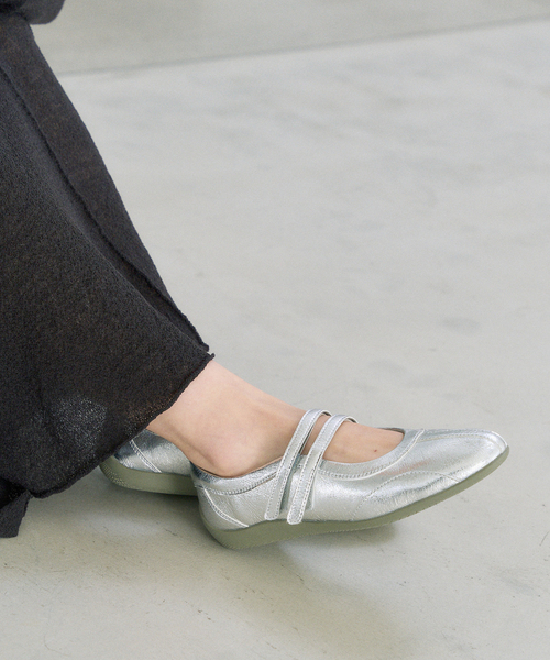 LE TALON（ルタロン）の「Lメリージェーンスニーカー（スニーカー・レディース・ブラウン/ブラック系その他/シルバー・25cm/24.5cm/24cm/23.5cm/23cm/22.5cm/22cm）」の21枚目の写真