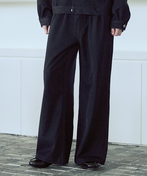 ASTRONOMY（アストロノミー）の「【セットアップ対応】【ネバーリジット】ワイド2タックTRデニムスラックス（デニムパンツ・メンズ・ブラック/ブルー・S/M/L/XL）」の2枚目の写真