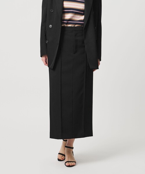 UNITED ARROWS(ユナイテッドアローズ)の「ギャバジン スカート(スカート・レディース・ブラック/ネイビー・36/38)」の4枚目の写真