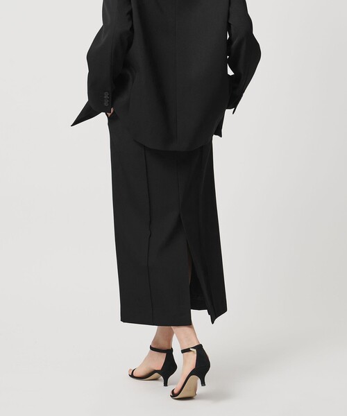 UNITED ARROWS(ユナイテッドアローズ)の「ギャバジン スカート(スカート・レディース・ブラック/ネイビー・36/38)」の6枚目の写真