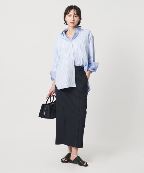UNITED ARROWS(ユナイテッドアローズ)の「ギャバジン スカート(スカート・レディース・ブラック/ネイビー・36/38)」の13枚目の写真