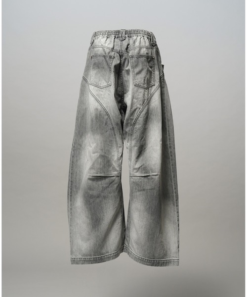 MAISON SPECIAL（メゾンスペシャル）の「《UNISEX》3D Cut Prime-Wide Gathered Denim Pants/3Dカットプライムワイドギャザーデニムパンツ【MAISON SPECIAL/メゾンスペシャル】（デニムパンツ・メンズ・グレー/ブラック・0/1/2）」の17枚目の写真