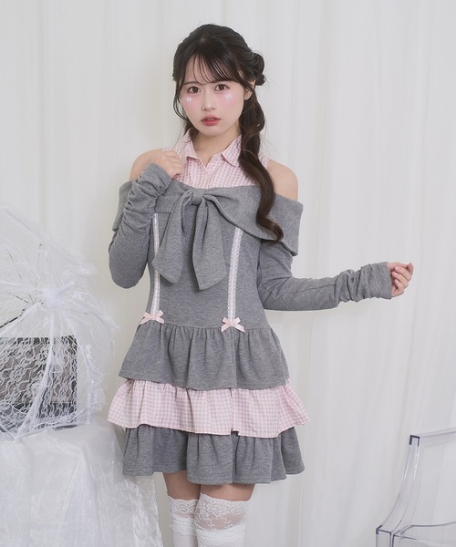 Honey Cinnamon(ハニーシナモン)の「オフショルリボンドッキングワンピース(ワンピース・レディース・グレー/ブラック・FREE)」の1枚目の写真