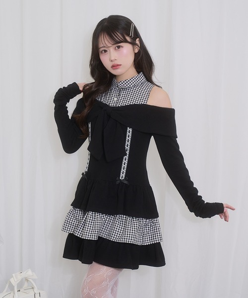 Honey Cinnamon(ハニーシナモン)の「オフショルリボンドッキングワンピース(ワンピース・レディース・グレー/ブラック・FREE)」の3枚目の写真