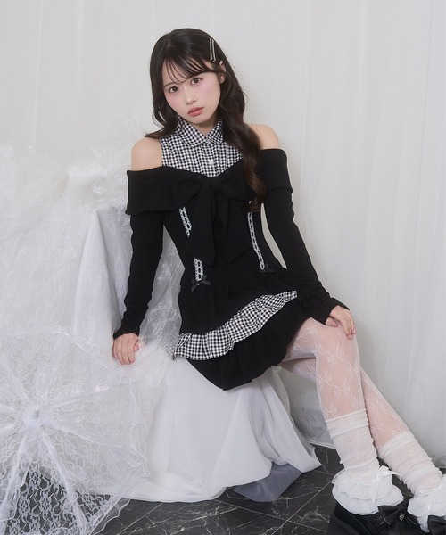 Honey Cinnamon(ハニーシナモン)の「オフショルリボンドッキングワンピース(ワンピース・レディース・グレー/ブラック・FREE)」の7枚目の写真