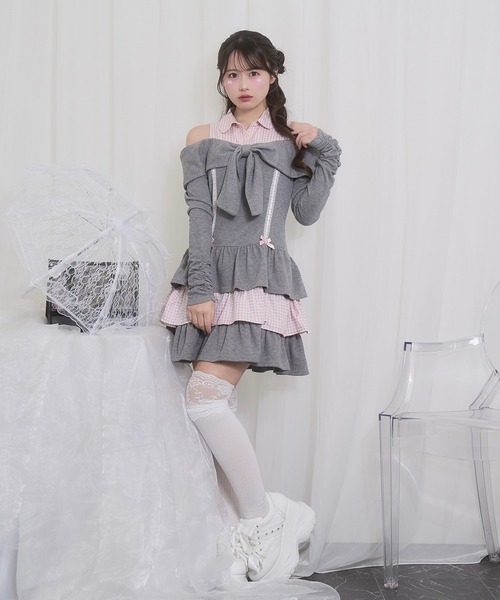 Honey Cinnamon(ハニーシナモン)の「オフショルリボンドッキングワンピース(ワンピース・レディース・グレー/ブラック・FREE)」の20枚目の写真