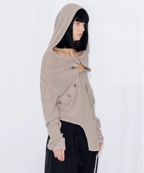 VIAVANDA(ヴィアヴァンダ)の「OPEN KNIT HOODED TOP(ニット/セーター・レディース・グレー/ブラック・FREE)」の3枚目の写真