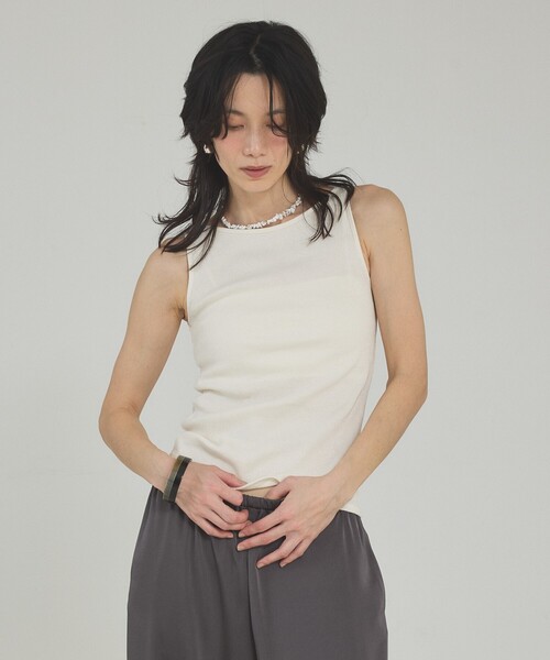 qualite(カリテ)の「【大人の天然石】サザレスライドネックレス(ネックレス・レディース・ホワイト・フリー)」の5枚目の写真