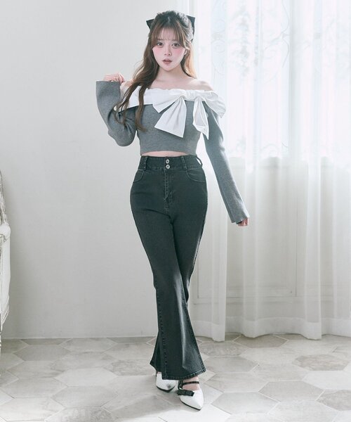 OLIVE des OLIVE(オリーブデオリーブ)の「【Belle Charme】Back Logo Flare Denim(デニムパンツ・レディース・グレー/ブラック/サックスブルー・MEDIUM/SMALL)」の22枚目の写真