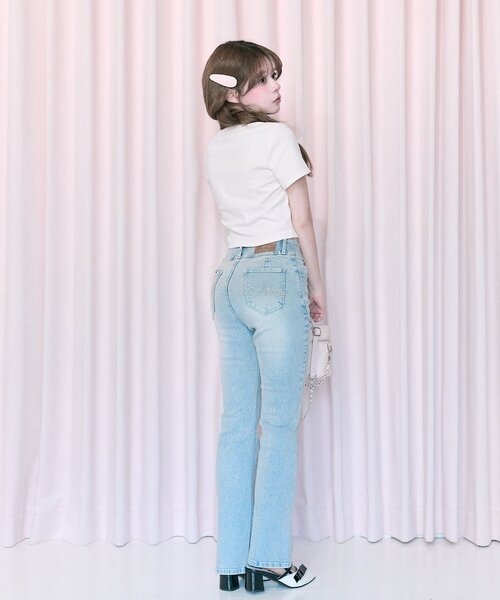 OLIVE des OLIVE(オリーブデオリーブ)の「【Belle Charme】Back Logo Flare Denim(デニムパンツ・レディース・グレー/ブラック/サックスブルー・MEDIUM/SMALL)」の6枚目の写真
