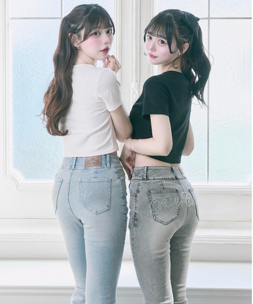 OLIVE des OLIVE（オリーブデオリーブ）の「【Belle Charme】Back Logo Flare Denim（デニムパンツ・レディース・グレー/ブラック/サックスブルー・MEDIUM/SMALL）」の17枚目の写真