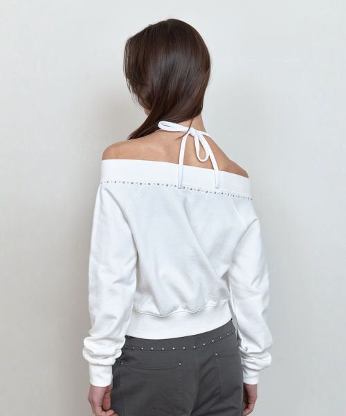 CURETTY(キュリティ)の「C STUDDED OFF-SHOULDER 2-WAY ZIP-UP_WHITE(スウェット・レディース・ホワイト・SMALL)」の3枚目の写真