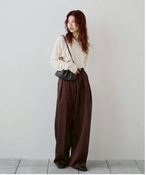 TODAYFUL（トゥデイフル）の「Hightwist Gauze Long T-shirts（Tシャツ/カットソー・レディース・セージグリーン/チョコ/インディゴブルー/キナリ・FREE）」の7枚目の写真