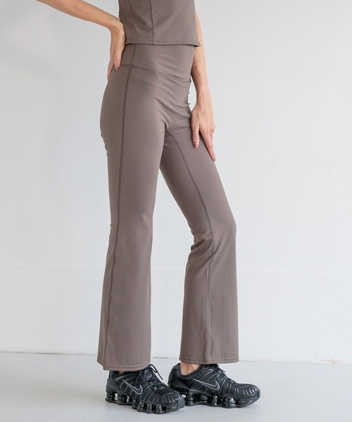 HEREIAM（ヘレイアム）の「【HEREIAM】コンフォートフレアLEG（レギンス/スパッツ・レディース・ブルー系その他/ブラウン系/ブラック・LARGE/MEDIUM/SMALL）」の3枚目の写真