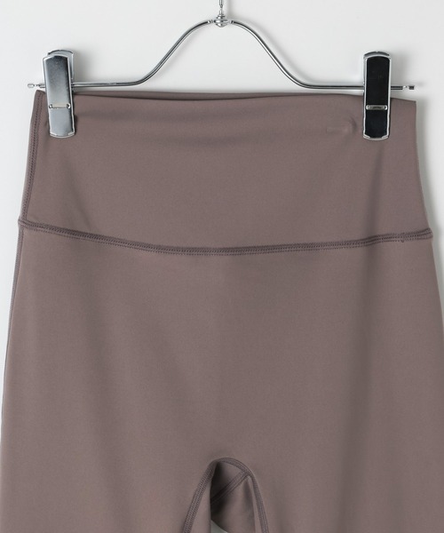 HEREIAM（ヘレイアム）の「【HEREIAM】コンフォートフレアLEG（レギンス/スパッツ・レディース・ブルー系その他/ブラウン系/ブラック・LARGE/MEDIUM/SMALL）」の9枚目の写真