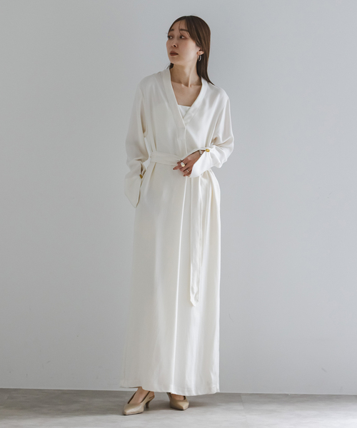 Noble（ノーブル）の「ELENI/エルニ キュプラサテンリーンワンピース（ワンピース・レディース・ブラック/ホワイト・36/38）」の17枚目の写真