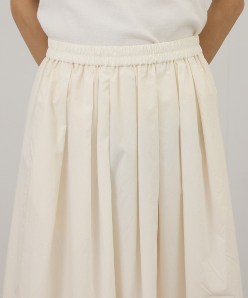 SALON adam et rope'(サロン アダム エ ロペ)の「コーティングギャザータックスカート / セットアップ対応(スカート・レディース・ホワイト/ブルー系その他2・FREE)」の10枚目の写真