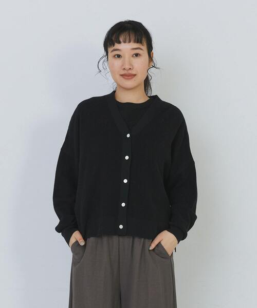 conges payes ADIEU TRISTESSE(コンジェ ペイエ アデュートリステス)の「14G麻綿ワッフル編みVネックカーディガン(カーディガン/ボレロ・レディース・ブラック/ブルー/レッド・FREE)」の15枚目の写真