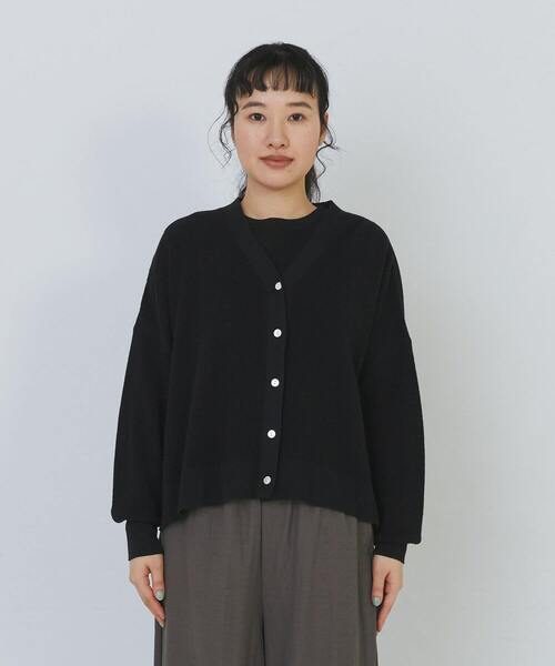 conges payes ADIEU TRISTESSE(コンジェ ペイエ アデュートリステス)の「14G麻綿ワッフル編みVネックカーディガン(カーディガン/ボレロ・レディース・ブラック/ブルー/レッド・FREE)」の16枚目の写真