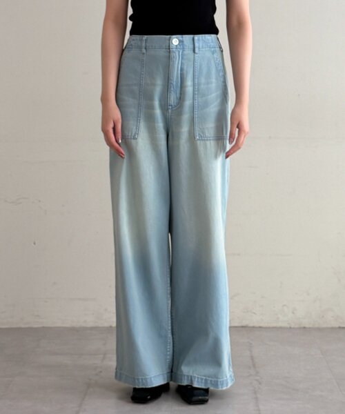 LOUNGEDRESS（ラウンジドレス）の「ベイカーデニムパンツ（デニムパンツ・レディース・オフホワイト/ブルー・MEDIUM/SMALL）」の17枚目の写真
