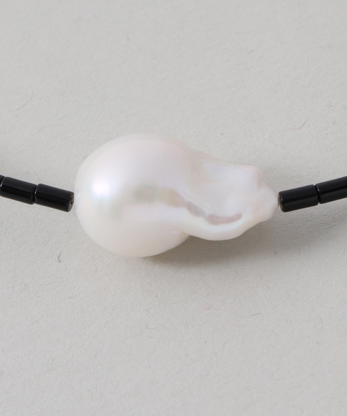 FRAMeWORK（フレームワーク）の「PREEK/プリーク Baroque pearl stone line choker ネックレス（ネックレス・レディース・ブラック/バーガンディー/レッド系その他/ブラウン・FREE）」の17枚目の写真