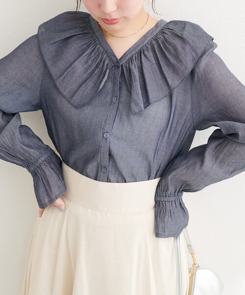natural couture（ナチュラルクチュール）の「フリルカラーブラウス（シャツ/ブラウス・レディース・ブルー系その他/ブラック系その他/オフホワイト・FREE）」の5枚目の写真