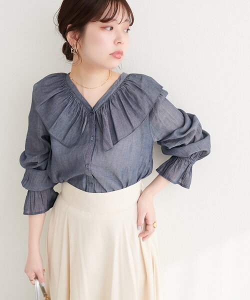 natural couture（ナチュラルクチュール）の「フリルカラーブラウス（シャツ/ブラウス・レディース・ブルー系その他/ブラック系その他/オフホワイト・FREE）」の7枚目の写真