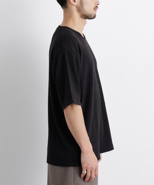 NANO universe(ナノユニバース)の「強撚ループヤーン針抜きストレッチ Tシャツ(Tシャツ/カットソー・メンズ・ライトブラウン/ブラック・M/L)」の10枚目の写真