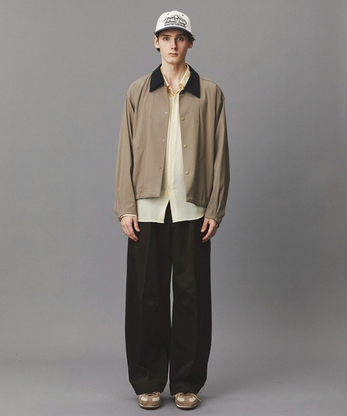PUBLIC TOKYO（パブリックトウキョウ）の「ブラッシュドカラーオーバーコーチブルゾン /春服/切り替え/ストレッチ/伸縮性/アウター（ブルゾン・メンズ・ベージュ/ブラック・2/1）」の8枚目の写真