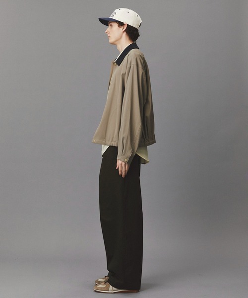 PUBLIC TOKYO（パブリックトウキョウ）の「ブラッシュドカラーオーバーコーチブルゾン /春服/切り替え/ストレッチ/伸縮性/アウター（ブルゾン・メンズ・ベージュ/ブラック・2/1）」の9枚目の写真