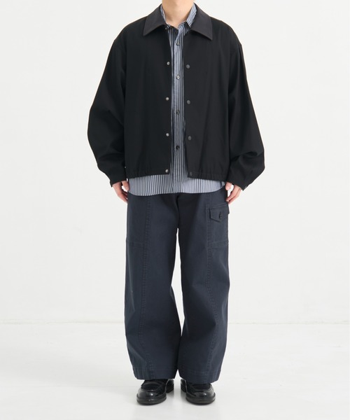 PUBLIC TOKYO(パブリックトウキョウ)の「ブラッシュドカラーオーバーコーチブルゾン /春服/切り替え/ストレッチ/伸縮性/アウター(ブルゾン・メンズ・ベージュ/ブラック・2/1)」の18枚目の写真