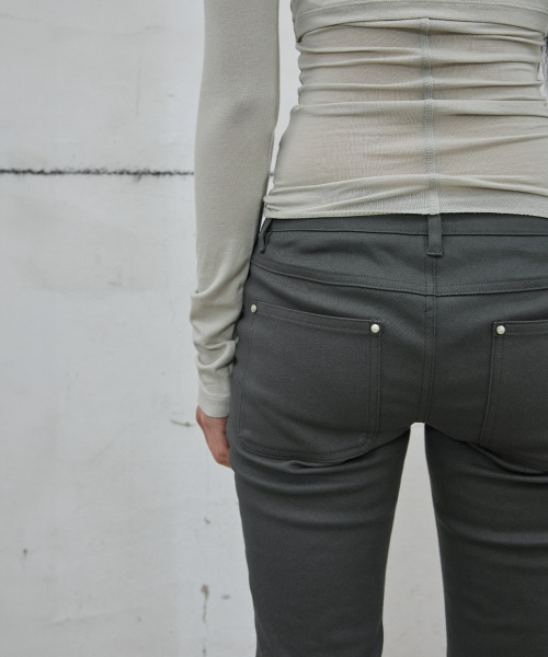 41PRAY（サイルプレイ）の「Waist Pocket Capri Pants / Charcoal（その他パンツ・レディース・チャコールグレー・2/1）」の4枚目の写真