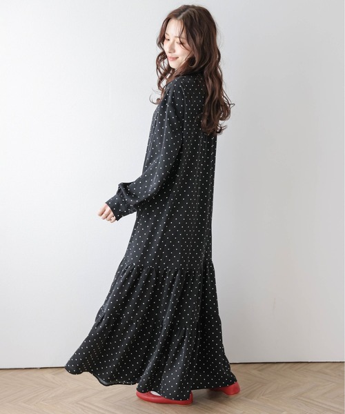 SUGAR BISKET(シュガービスケット)の「ドット柄or小花柄ティアードワンピース(ワンピース・レディース・ブラック系2/アイボリー系2/ブラック系1/アイボリー系1・LONG/SHORT)」の11枚目の写真