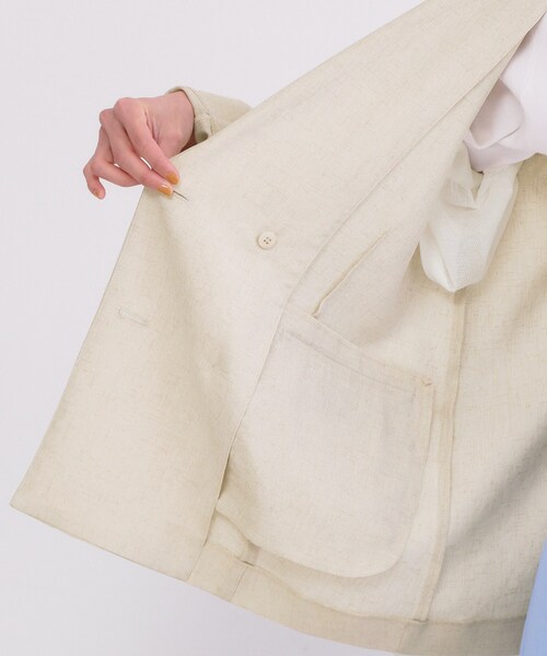 OPAQUE.CLIP(オペークドットクリップ)の「ダブルブレストジャケット【洗える/UVケア/防シワ加工/接触冷感】(テーラードジャケット・レディース・ライトベージュ/ネイビー/ベージュ・40/38/36)」の9枚目の写真