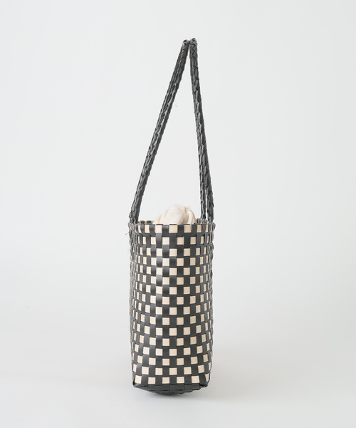 SLOBE IENA（スローブイエナ）の「NHE ロングハンドルカゴバッグ S26004NGANGNG HA（かごバッグ・レディース・ブラック/ブラック系その他・FREE）」の13枚目の写真