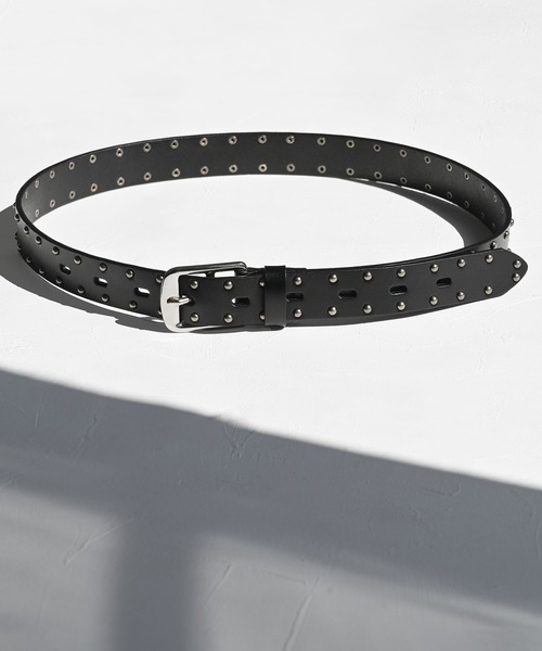 Editors Draw（エディターズドロー）の「30mm レザースタッズベルト（ベルト・メンズ・ダークブラウン/ブラック・FREE）」の3枚目の写真