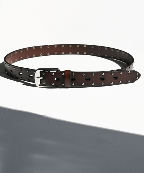 Editors Draw（エディターズドロー）の「30mm レザースタッズベルト（ベルト・メンズ・ダークブラウン/ブラック・FREE）」の4枚目の写真