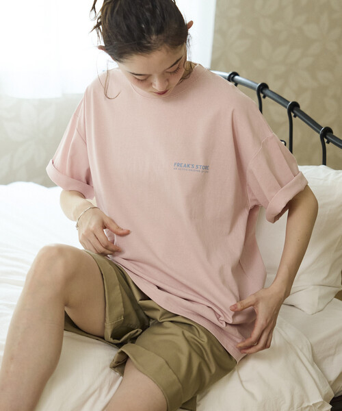 FREAK'S STORE(フリークスストア)の「限定展開 ビッグシルエット レシートモチーフ バックプリント Tシャツ(Tシャツ/カットソー・メンズ・ホワイト/ブラック/アッシュグレー/ピンク・LARGE/MEDIUM/SMALL)」の8枚目の写真