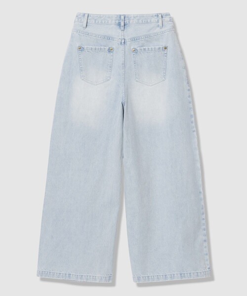 allureville(アルアバイル)の「ブリーチデニムワイドレッグパンツ(デニムパンツ・レディース・ライトブルー・2/1)」の7枚目の写真