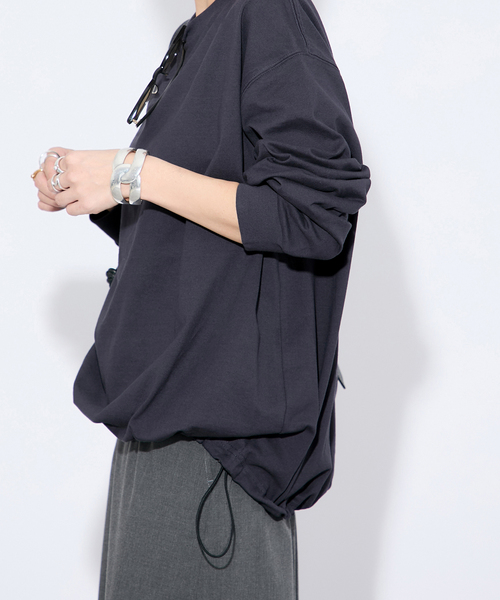 JOURNAL STANDARD(ジャーナルスタンダード)の「《追加3》シャーリングロングスリーブTシャツ(Tシャツ/カットソー・レディース・ブラック系その他/ホワイト/コバルトブルー/モカ・FREE)」の17枚目の写真