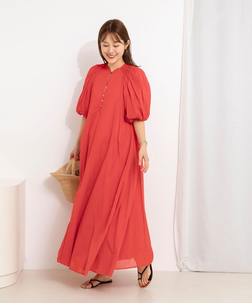 NOLLEY’S(ノーリーズ)の「【一部WEB限定カラーアイテム】ウォッシャブルハンドスモックバルーン袖ワンピース(ワンピース・レディース・レッド/ブラック/ホワイト・38)」の9枚目の写真