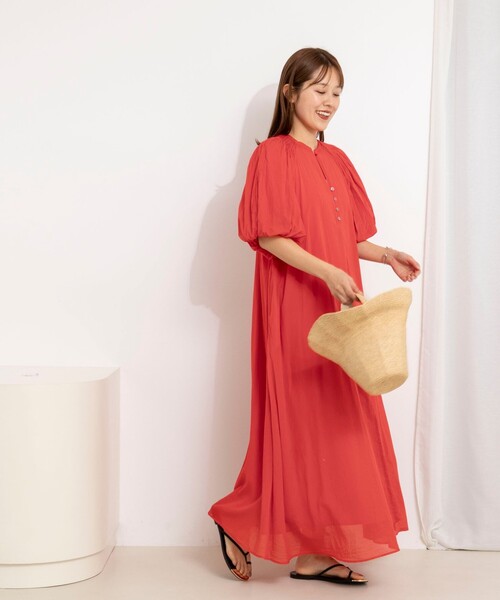 NOLLEY’S(ノーリーズ)の「【一部WEB限定カラーアイテム】ウォッシャブルハンドスモックバルーン袖ワンピース(ワンピース・レディース・レッド/ブラック/ホワイト・38)」の10枚目の写真